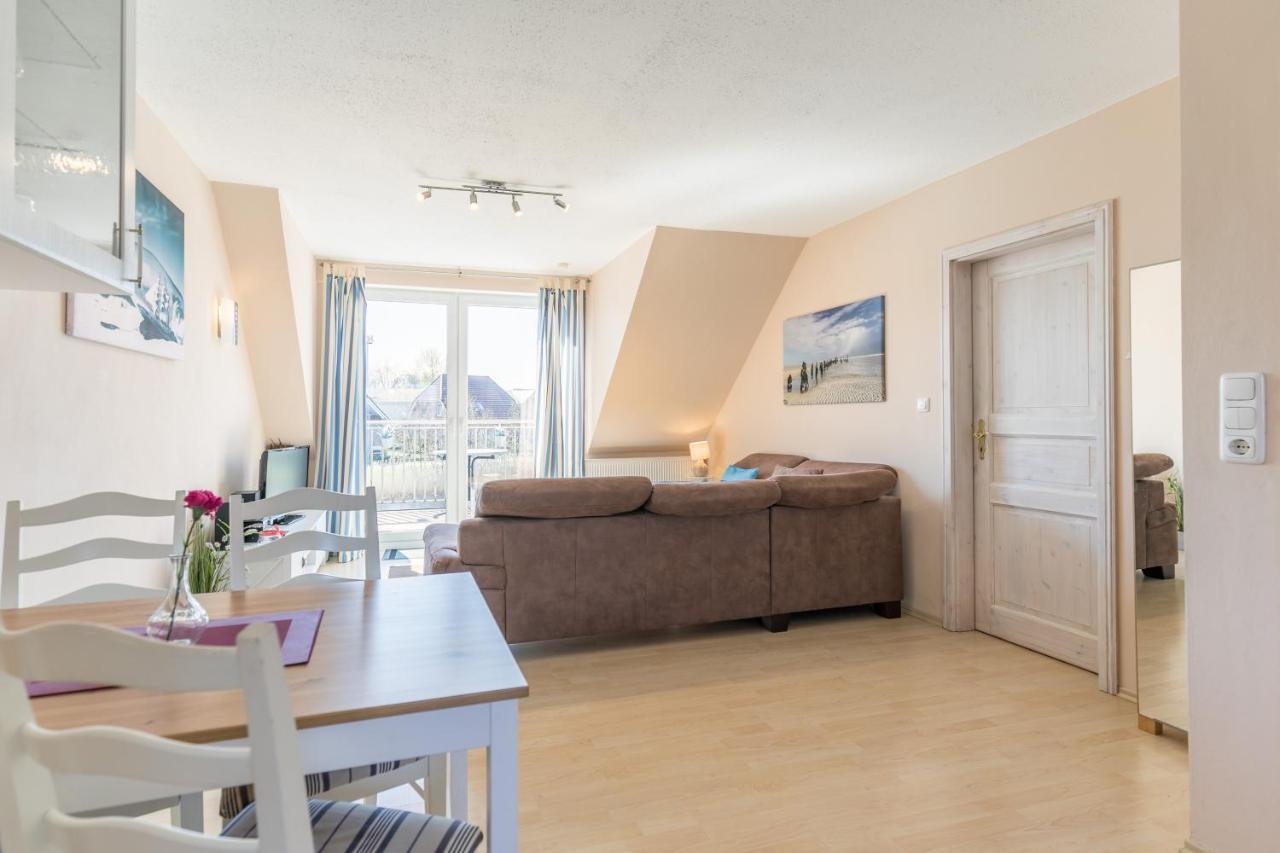 Appartamento "Haus Am Teich" Haus Am Teich, Whg 2 Büsum Esterno foto